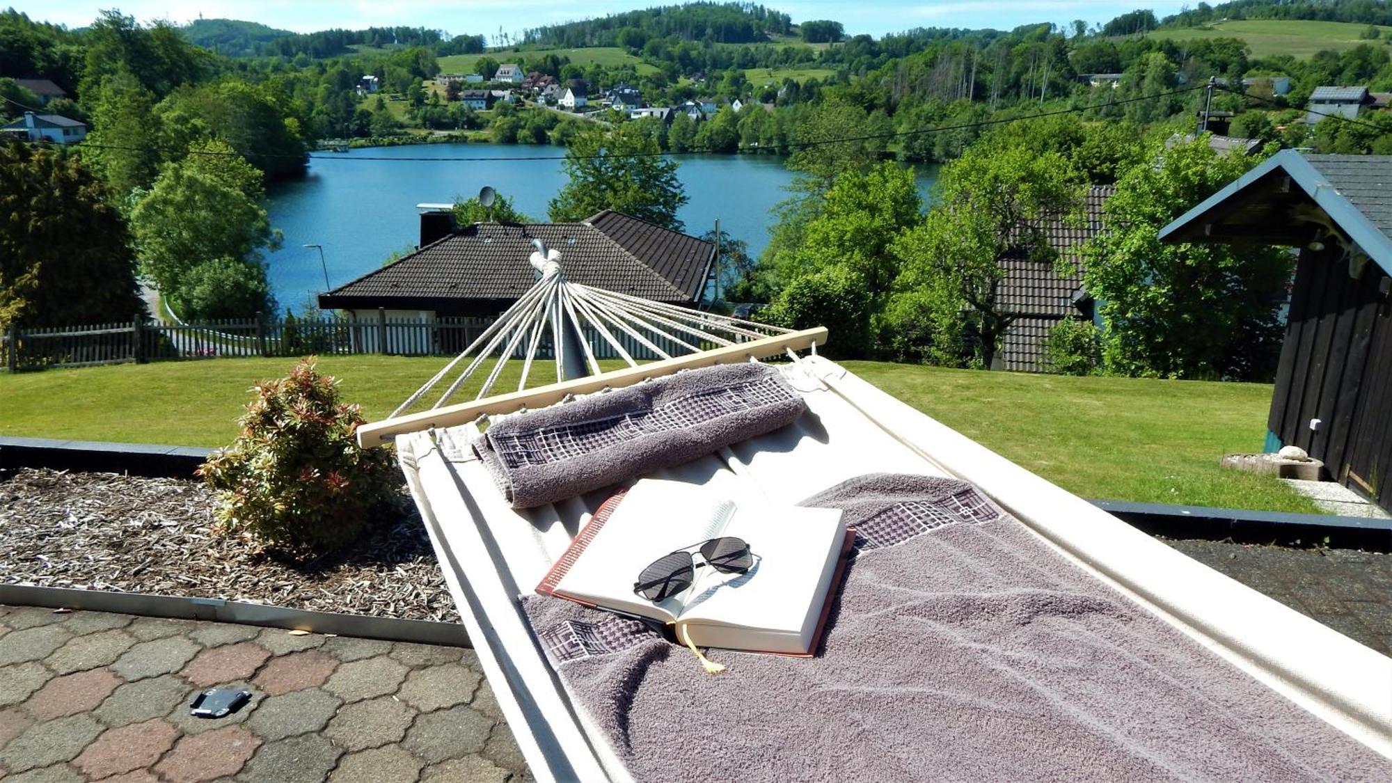 Exklusive Ferienwohnung 'Agger-Blick' Mit Grosser Seeblick-Terrasse & Sauna Гумерсбах Екстериор снимка